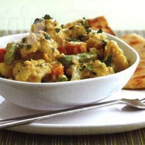 Cauliflower and lentil curry