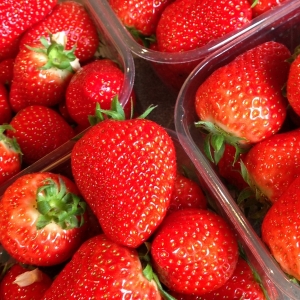 Fresh Fruit, Strawberres delivered to you door.